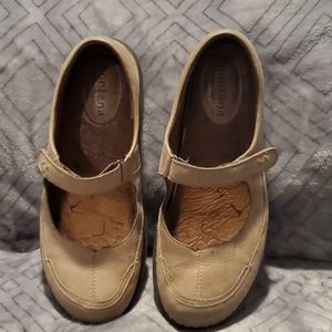 Montana tan loafer/mary jane